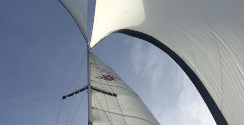 downwind-with-three-sails